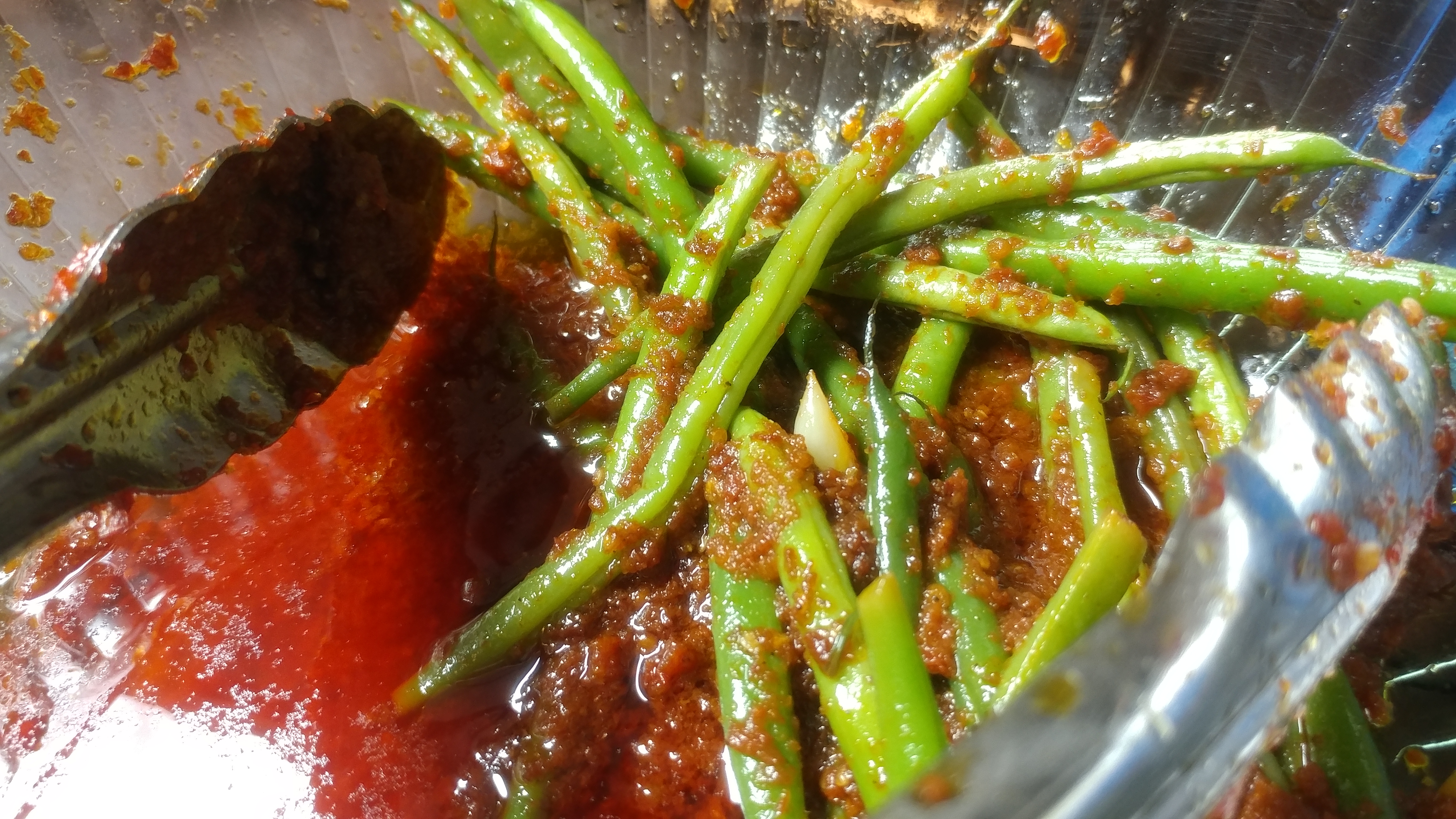 Green Beans With Dried Tomatoes